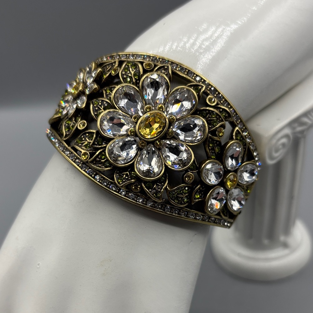 Heidi Daus Glorious Garden w/ Clear Golden & Peridot Crystals Cuff Bangle JP434